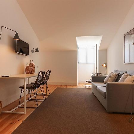 Combro Suites By Homing Lisboa Екстериор снимка