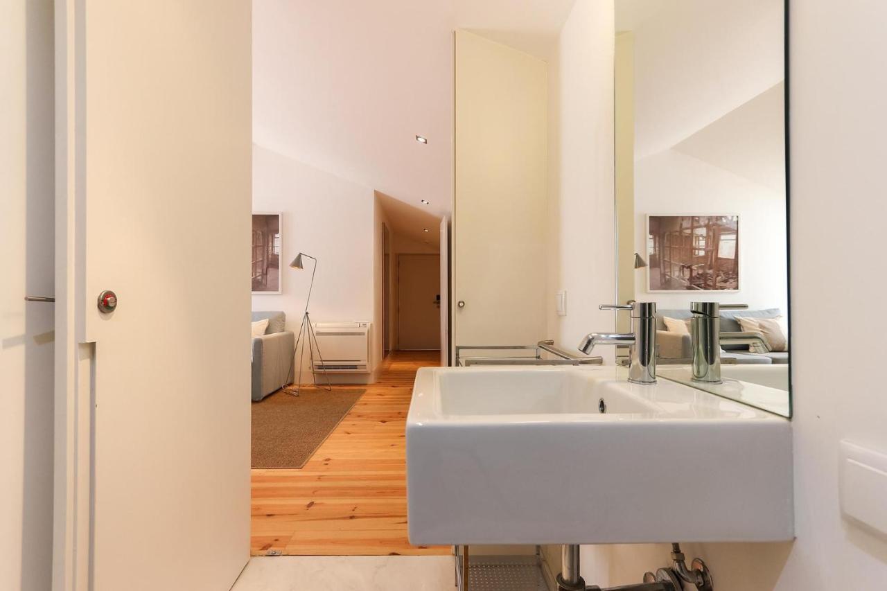 Combro Suites By Homing Lisboa Екстериор снимка