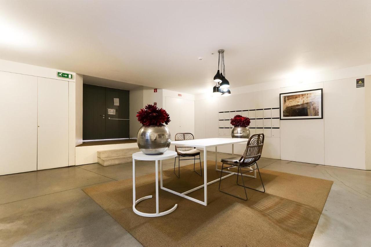 Combro Suites By Homing Lisboa Екстериор снимка