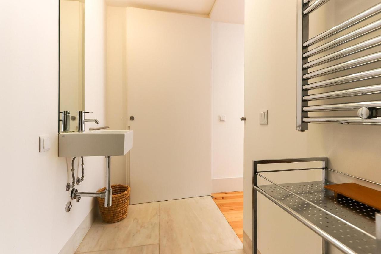 Combro Suites By Homing Lisboa Екстериор снимка